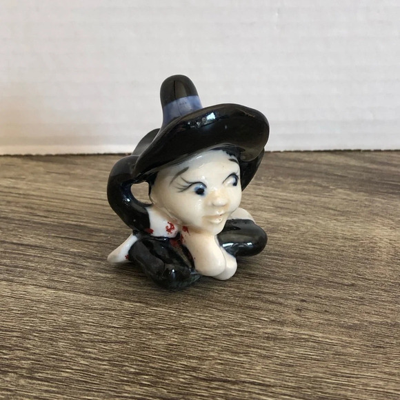 Vtg  Ceramic Pixie Cutie Figurine - Picture 1 of 9